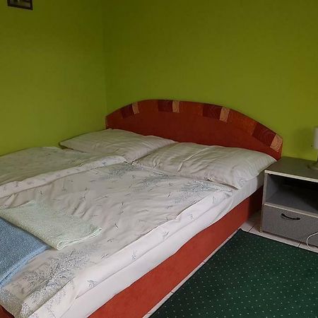 Penzion Kormos Štúrovo Bagian luar foto