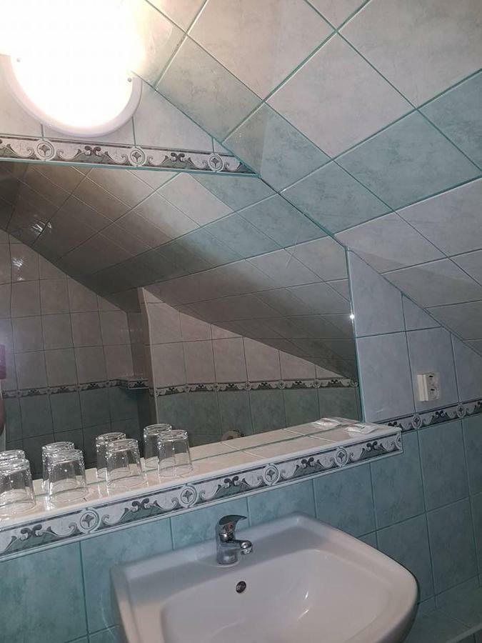 Penzion Kormos Štúrovo Bagian luar foto